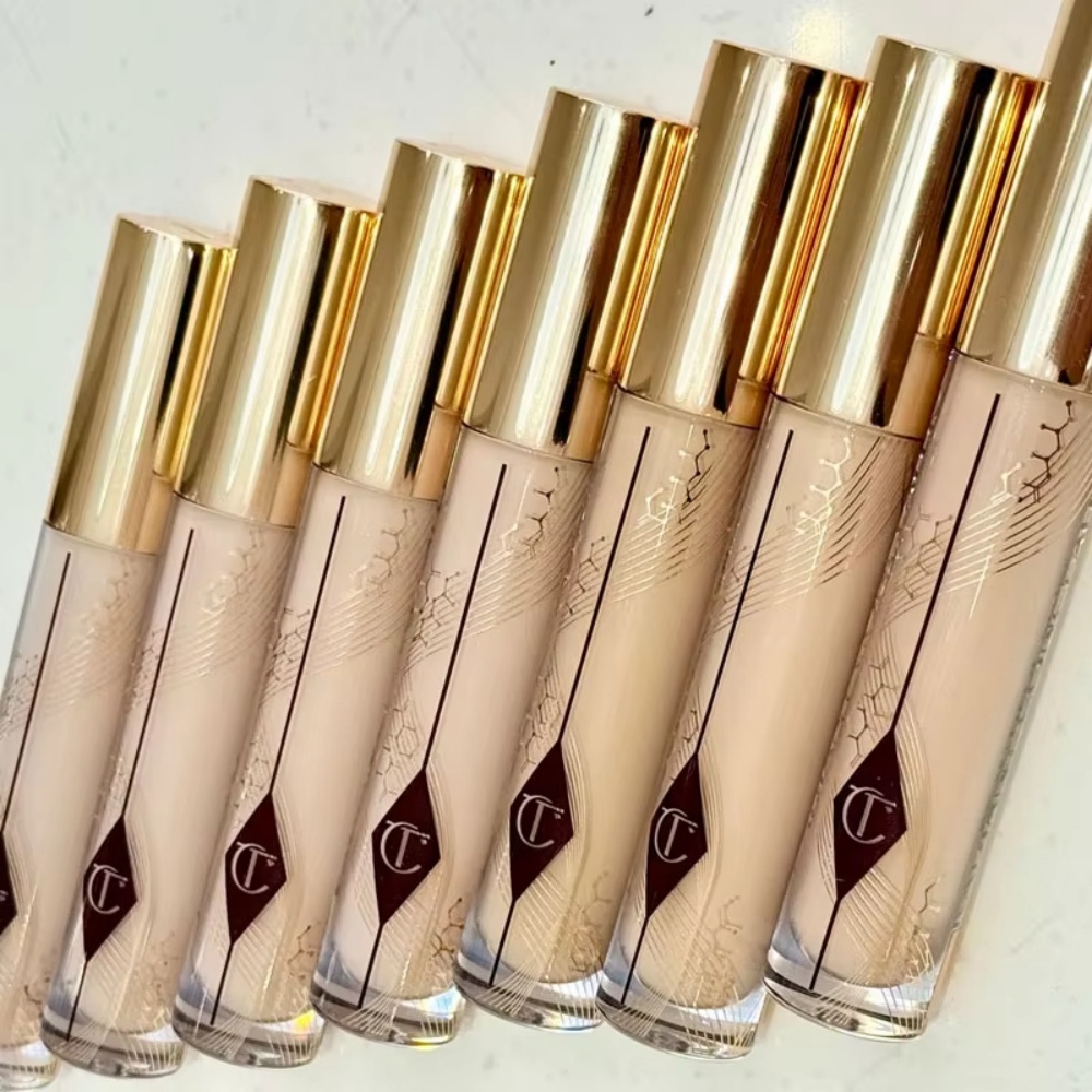 Charlotte Tilbury Hollywood Fl - Makeup Fixing Mist review and price