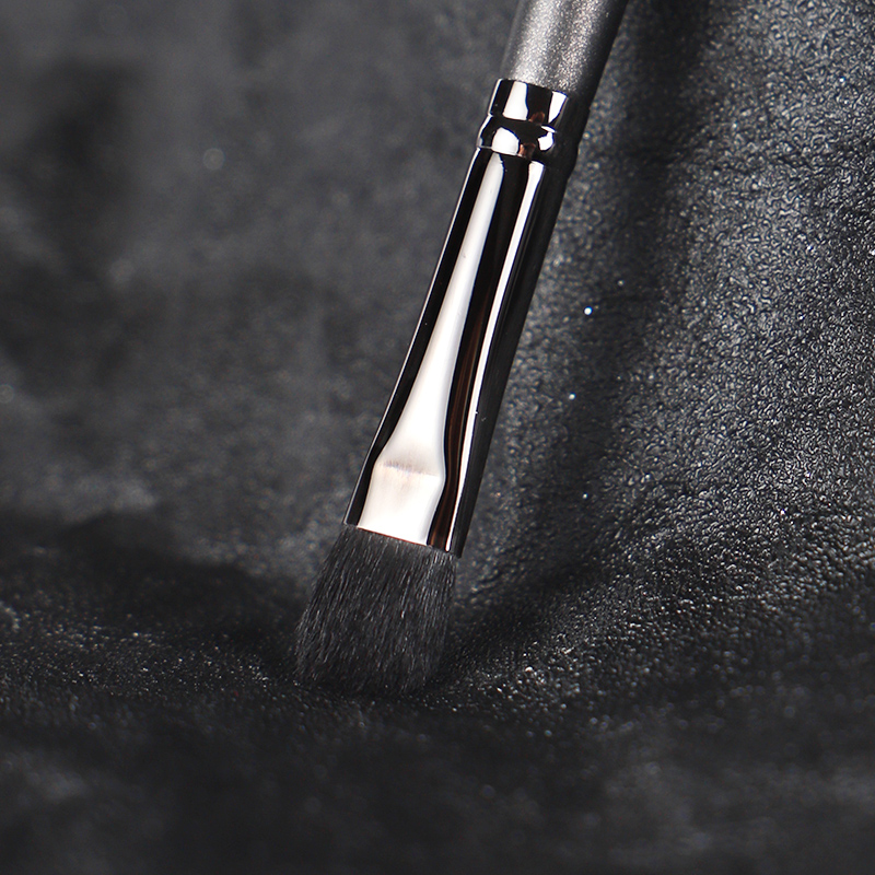 Piccasso Grey Makeup Brush 707 - Makeup Beauty Ro review and price