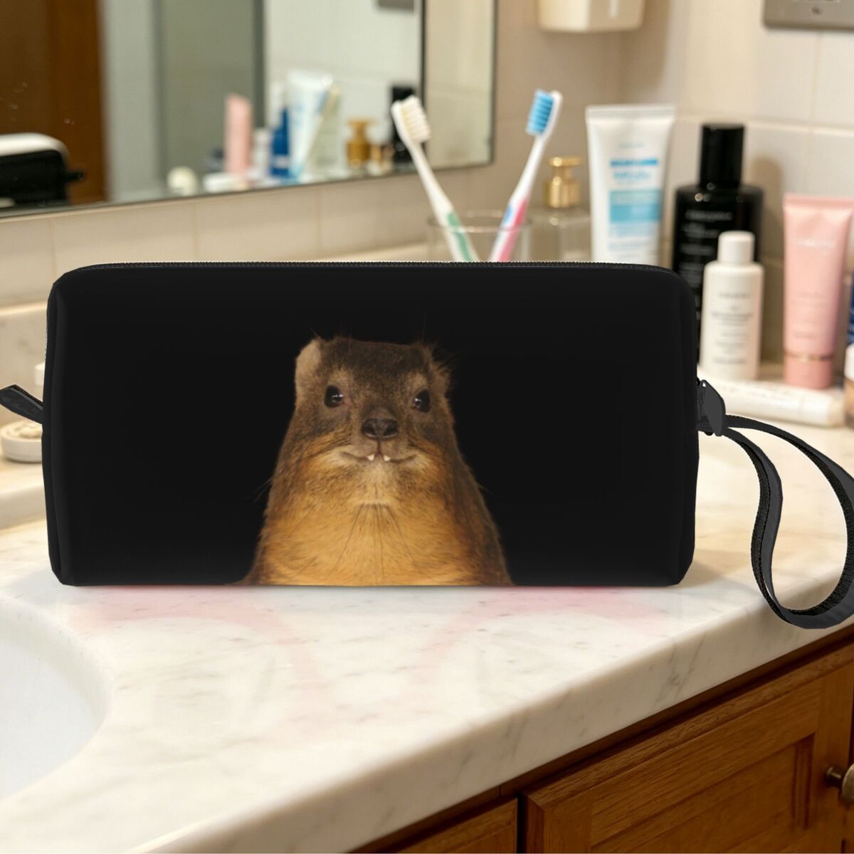 Rock Hyrax Photo Dassie Vampir - Beauty Vampire Makeup review and price